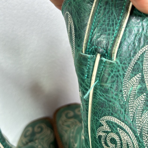 Justin boots SIZE 8 1/2 B - Picture 11 of 17